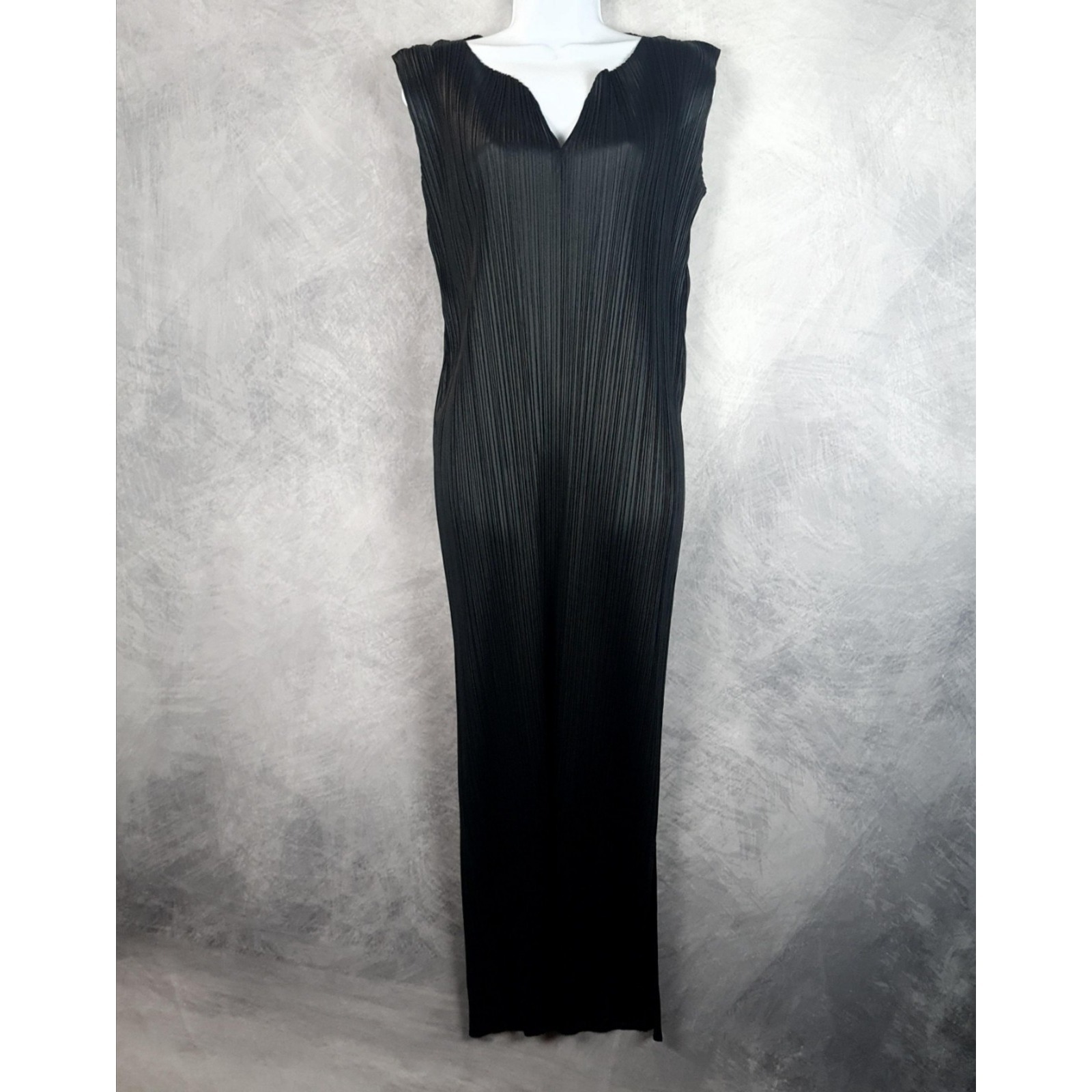 Issey Miyake Pleated Maxi Dress Womens One Size Black V Neck Dark Romantic
